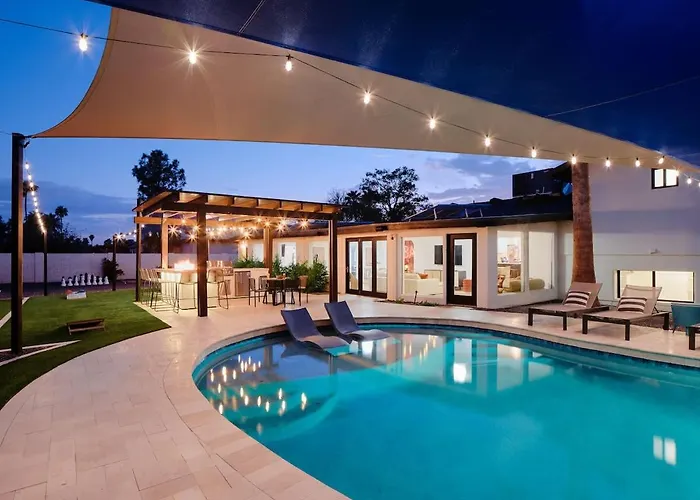Holiday home Sunburst Estate - Pool - Hot Tub - Tons Of Games! *