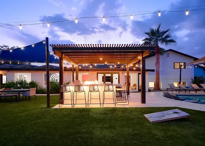 Sunburst Estate - Pool - Hot Tub - Tons Of Games! * Phoenix